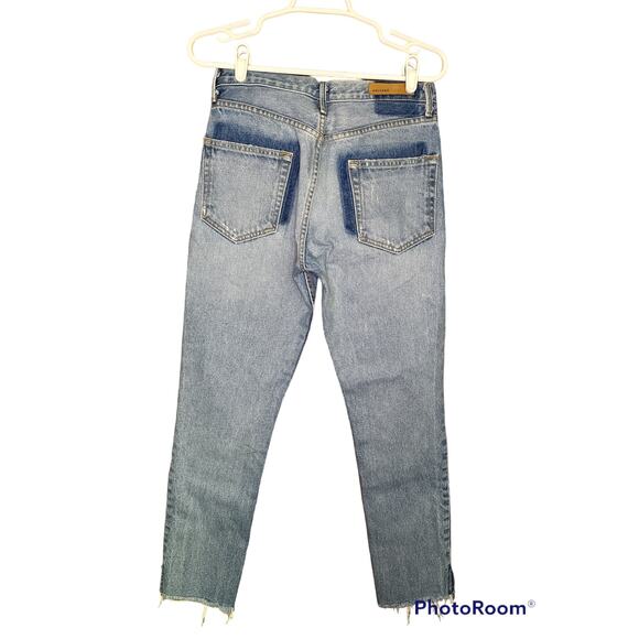 GRLFRND Karolina Butterfly Button Raw Hem Light Wash Jeans Size 27 - Picture 3 of 7